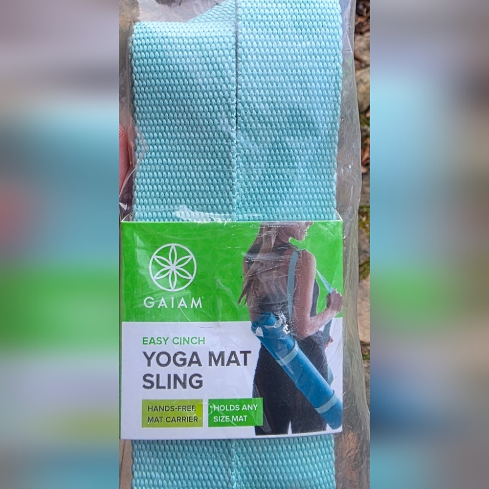 NEW Gaiam Easy Cinch Yoga Mat Sling / Carry Strap. Green.